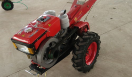 手扶拖拉机视频,农业机械化的便捷利器